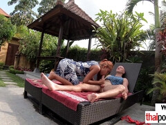 18, アジア人, デカチン, フェラチオ, アウトドア, 小柄, ティーン, オッパイの