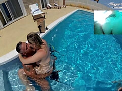 Tetas grandes, Rubia, Estilo perrito, Corridas faciales, Hd, Piscina, Afeitado, Bajo el agua