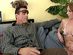 Gros cul, Sucer une bite, Faciale, Léchez, Chatte, Rasée, Suçant, Adolescente