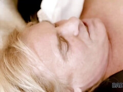 素人, 美女, ブロンド, 捕まる, 爸, Hd, 小柄, 結婚式