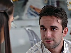 Baby sitter, Brunette brune, Tir de sperme, Piercing, Rasée, Nénés