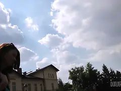 Blasen, Braunhaarige, Gehörnter ehemann, Tschechisch, Lecken, Geld, Pov, Jungendliche (18+)