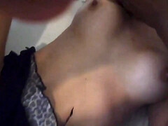 Amateur, Sucer une bite, Brunette brune, Tir de sperme, Hard, Fait maison, Fille latino, Plan cul à trois