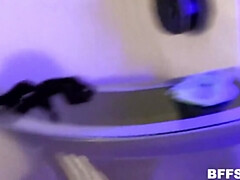 Blonde, Doigter, Groupe, Talons, Fête, Pov, Tatouage, Nénés