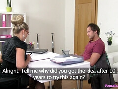 素人, フェラチオ, 浮気者, 手コキする, なめる, 淫乱熟女, オフィス, オマンコ