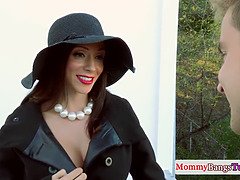 Mamada, Acercamiento, Madura, Estilo perrito, Lencería, Madres para coger, Medias largas, Trio