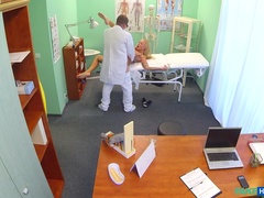 デカパイ, 医者, 手コキする, なめる, 看護婦, オフィス, ハメ撮り, ユニフォーム