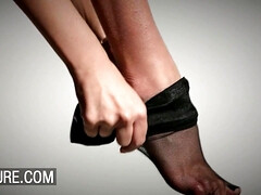 Anal, Gros seins, Sucer une bite, Gode, En levrette, Doigter, Seins naturels, Jarretelles