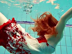 デカパイ, フェティッシュ, 毛深い, 磨き, プール, 喫煙, 一人, 水中