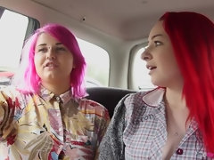 Insertion, Rousse roux, Rasée