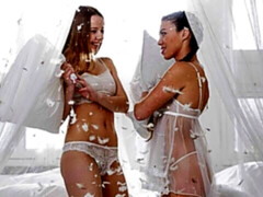 Куколка, Поцелуи, Лесбиянка, Лизание, Белье, Мастурбация, Молоденькие, Сиськи