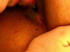 Kont, Grote mammen, Bruinharig, Masturbatie, Buiten, Tieten likken, Speelgoed, Oud