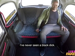 Tussi, Grosser schwanz, Schwarz, Auto, Kehlenfick, Schwarz, Interrassisch, Muschi