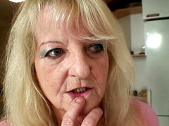 デカチン, デカパイ, 彼女, 毛深い, 手コキする, 熟年, オマンコ, 馬乗り