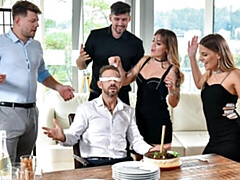 18, デカ尻, デカチン, フェラチオ, バック, ダブル開発, 乱交, オッパイの