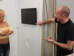 Kont, Grote lul, Pijpbeurt, Hondjeshouding, Masturbatie, Moeder die ik wil neuken, Geschoren, Strippen