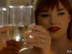 Asiatique, Noire, Blonde, Sucer une bite, Brunette brune, Queue, Européenne, Chatte