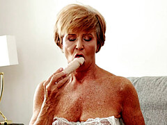 Rubia, Checa, Masturbación, Maduro, Madres para coger, Solo, Tetas, Juguetes