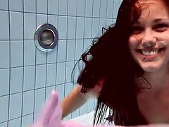 Grote mammen, Biljart, Openbaar, Russisch, Douche, Alleen, Tieten likken, Onderwater