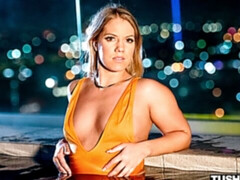 Gros cul, Gros seins, Blonde, Sucer une bite, Doigter, Branlette thaïlandaise, Mère que j'aimerais baiser, Rasée