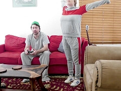 Leie, In den arsch, Grosser arsch, Blasen, Handjob, Milf, Natürlich, Sohn