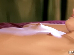 お尻, ブロンド, レズビアン, なめる, マッサージ, オイル, ピアス, オッパイの