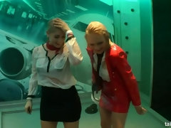 Grosse titten, Blondine, Interrassisch, Lesbisch, Nackt, Pornostars, Erotischer film, Nass
