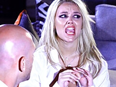 Anal, Gros cul, Gros seins, Blonde, Sucer une bite, En levrette, Mère que j'aimerais baiser, De plein air