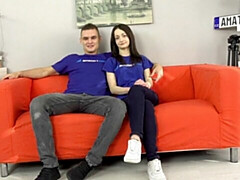 Grote lul, Pijpbeurt, Bruinharig, Natuurlijke tieten, Klein, Kut duiken, Mager, Tiener