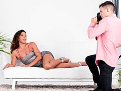 Anal, Lécher le cul, Gros cul, Sucer une bite, Brunette brune, En levrette, Mère que j'aimerais baiser, Nénés