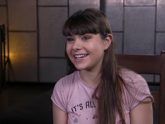 Bondage, Brunette brune, Naturelle, Orgasme, Douleur, Pute, Avaler, Vibromasseur