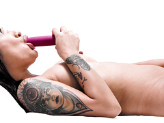 Cul, Nana, Noire, Masturbation, Mère que j'aimerais baiser, Solo, Tatouage, Nénés