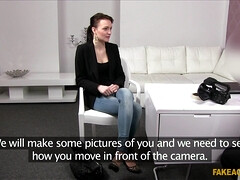 Pijpbeurt, Hondjeshouding, Likken, Masturbatie, Naakt, Kantoor, Realiteit, Slet