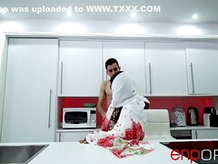 Arabe, Morena, Linda, Garganta profunda, Peludo, Pajear, Pov, Coño