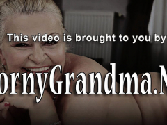 Sucer une bite, Brunette brune, Européenne, Mamie, Branlette thaïlandaise, Hard, Hd, Mature