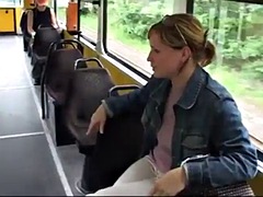 Лесбиянка, Милф, На публике