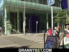 Grosse titten, Blondine, Vollbusig, Oma, Riesig, Natürlichen titten, Muschi, Titten