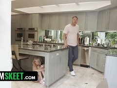 なめる, オマンコ, 赤毛, 靴下, スパンキング, タトゥー, ティーン, 三人