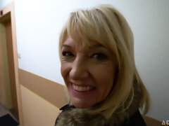 In den arsch, Blondine, Doppelpenetration, Milf, Mann mann frau, Tätowierung, Flotter dreier, Titten