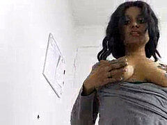 Poilue, Indienne, Mère que j'aimerais baiser