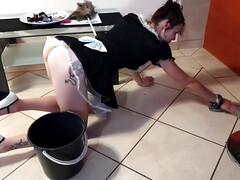 Amateur, Morena, Fetiche, Francés, Pequeña, Orinar, Pov, Esclavo