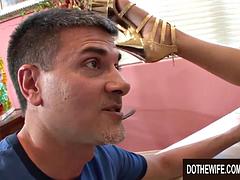 Минет, Брюнетки, Рогоносцы, Семяизвержение, Секс без цензуры, Лизание, Молоденькие, Жена