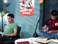 18 jahre, In den arsch, Arsch, Hochschule, Schwanz, Handjob, Muschi, Jungendliche (18+)