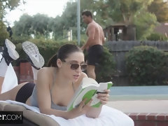 Culo, Mamada, Morena, Estilo perrito, Pajear, Besar, Al aire libre, Flaco