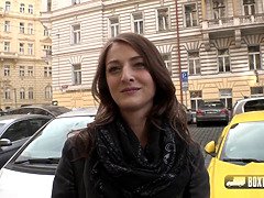 Любители, Брюнетки, Эротика, Массаж, Натуральные сиськи, На публике, Молоденькие, Сиськи