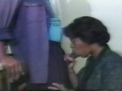 Gorda, Negro, Engañando
