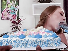 デカチン, ブロンド, イマラチオ, 手コキする, Hd, 異人種間, 三人