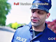 Mooi, Grote lul, Grote mammen, Sperma shot, Hardcore, Moeder die ik wil neuken, Politie, Tieten likken