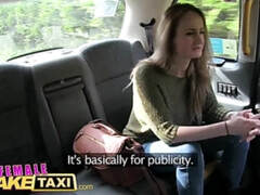 Enthousiasteling, Grote mammen, Brits, Auto, Vrouw, Hardcore, Likken, Openbaar