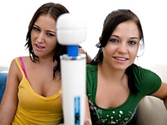 Grote lul, Pijpbeurt, Bruinharig, Fetisj, Natuurlijke tieten, Orgasme, Geschoren, Vibrator